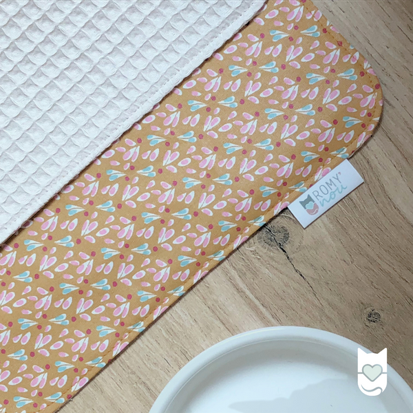 Tapis repas pour chat GLOUTON-Pastel