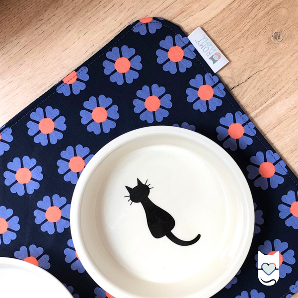 Tapis repas pour chat GLOUTON-Fleur bleue